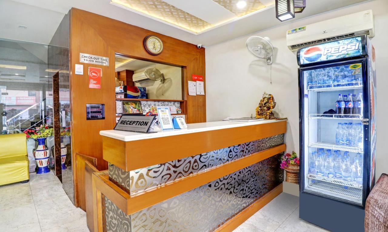 Itsy Hotels Anjali Mahal 500, Mtrs From Mathura Railway Station ภายนอก รูปภาพ